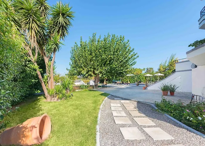 Willa Giovanni Faliraki